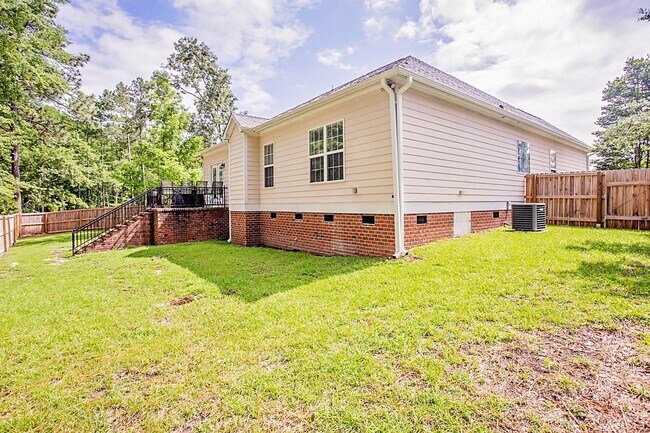 Photo - 331 Ridgeway Ct