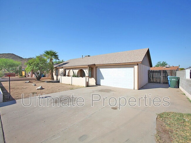 Building Photo - 13036 N 17th Ave
