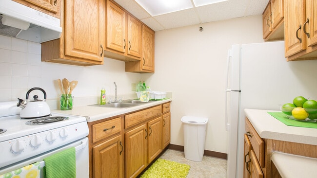 Photo - Plymouth Square Village