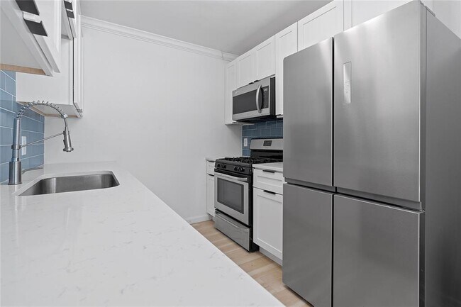 Photo - 9708 Cottle Dr