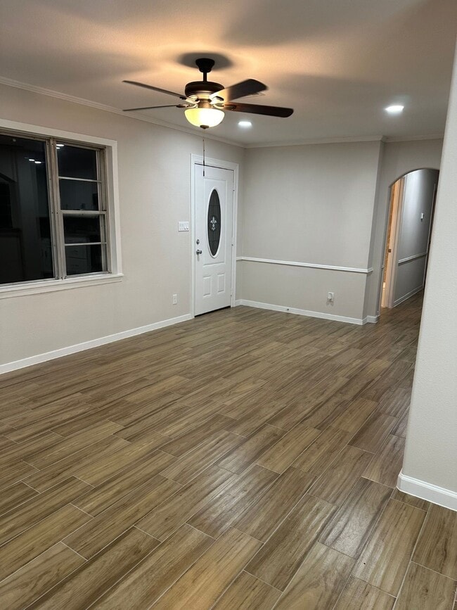 Photo - 119 Lakewood Dr