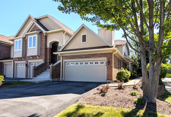 Building Photo - 598 Harvey Lake Dr