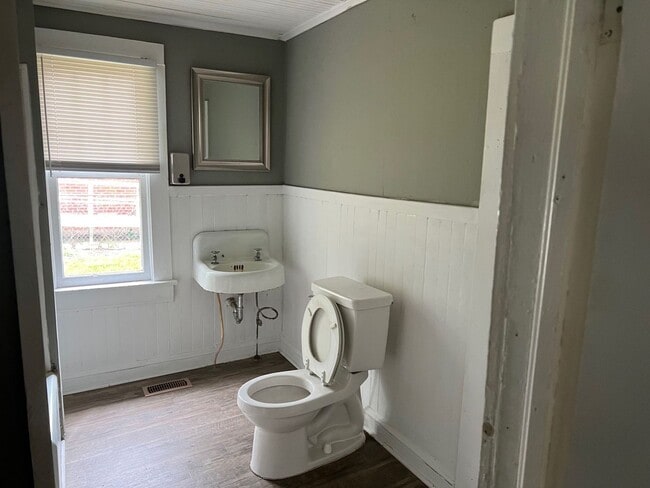 Photo - Large 3 Bedroom Home in Edgecombe County -...