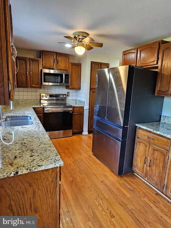 Photo - 18717 Flower Hill Way