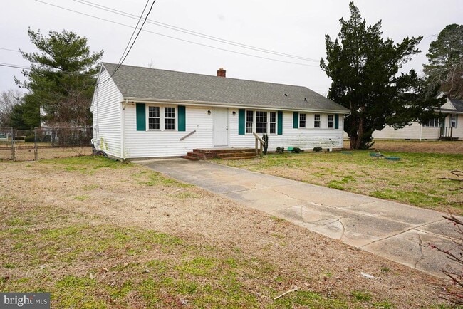 Photo - 501 Regency Dr House