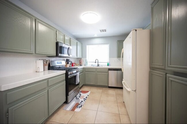 Photo - 8322 Montgomery St