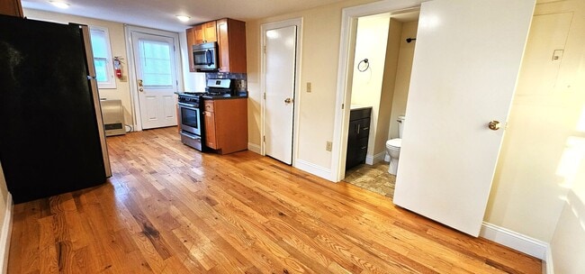 Photo - 153 North St Unit 1