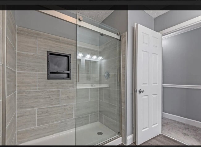 Photo - 113 Hanover Pl