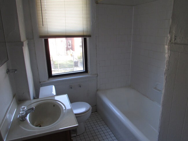 Photo - 2111 Park Ave Unidad 1