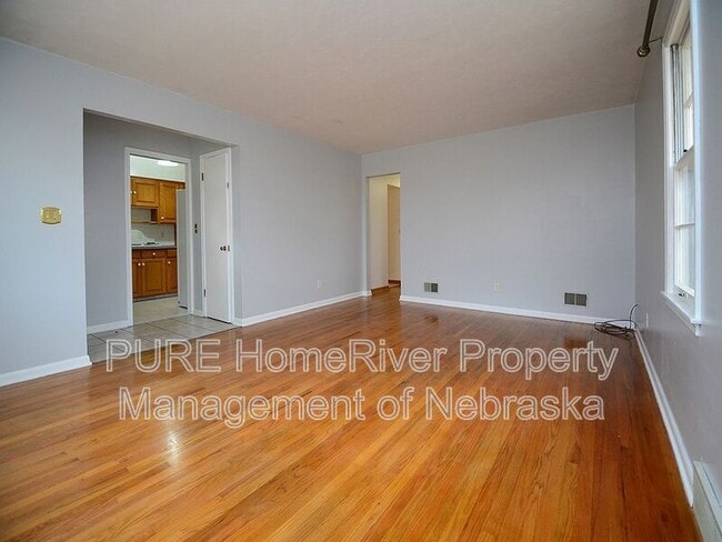 Photo - 3333 S 82nd St