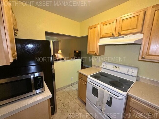 Photo - Charming 2BR 1BA Home w/ Pool Access in Fort Lauderdale