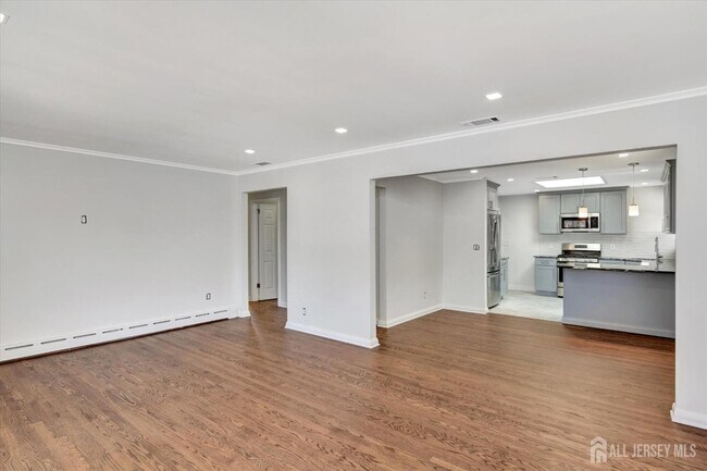 Photo - 5 Hilltop Ave