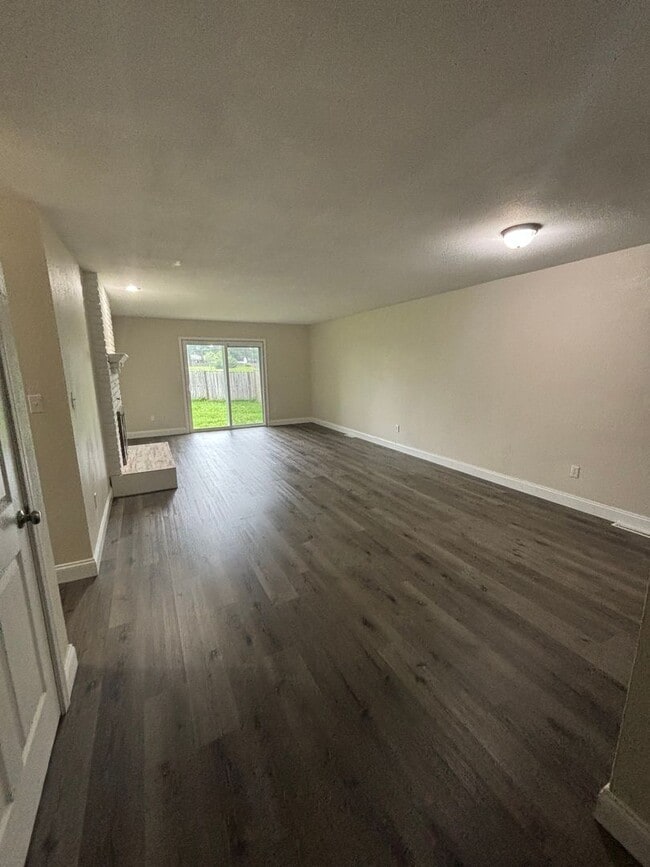 2 Bedroom 2 Bathroom 2 Car Garage Townhome Townhome Rental in