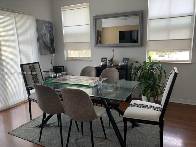 Photo - 10855 NW 88th Terrace Unit 201