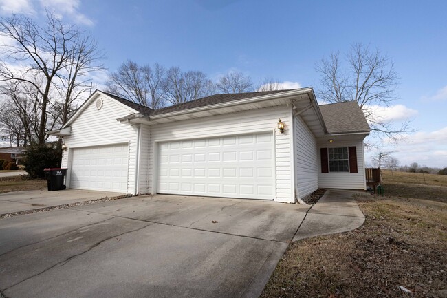 Front Right - 3525 Ford Rd Townhome