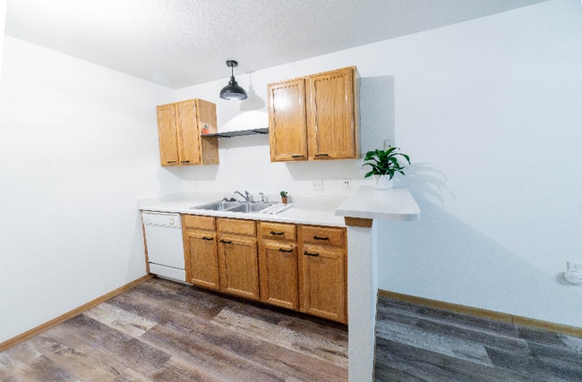 Photo - 1221 University Ave Unidad C104