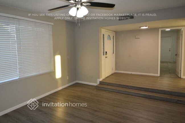 Photo - 11033 N 57th Dr