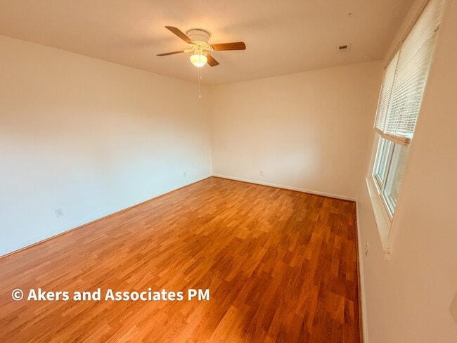 Photo - 3 Prestbury Dr