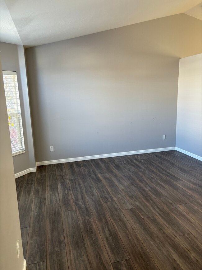 Front Room - 474 S 1300 E