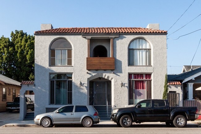Photo - 1115 E Broadway
