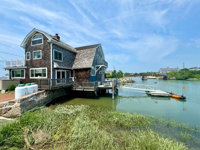 Building Photo - 179 Prospect Ave