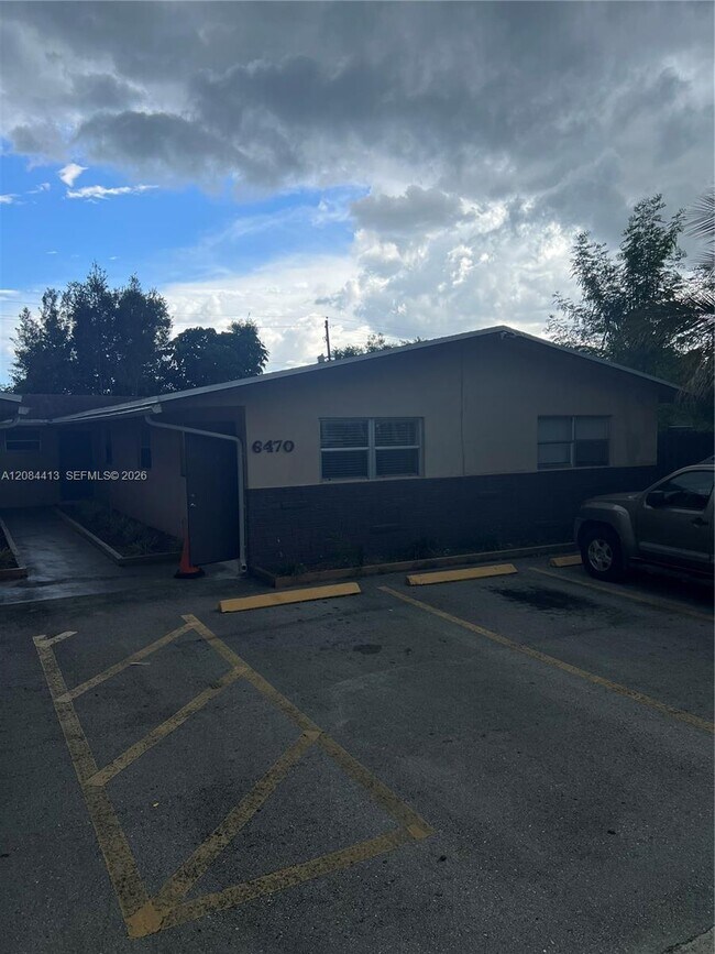 Photo - 6470 NW 20th Ct Unit 2r