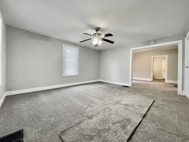 Photo - 1011-1013 Quarry Ave NW Unidad 1011