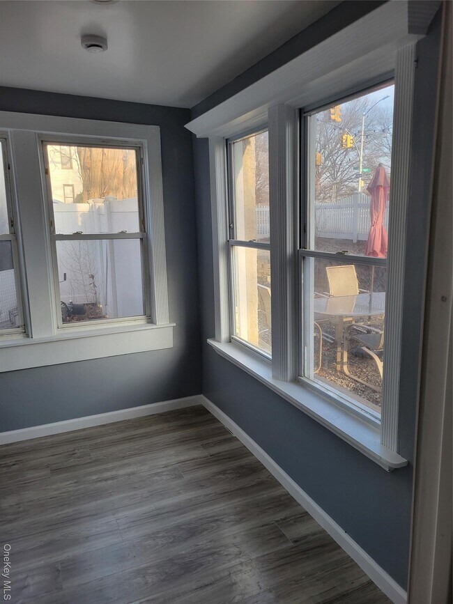 Photo - 871 Throgs Neck Expy Unit 1st floor