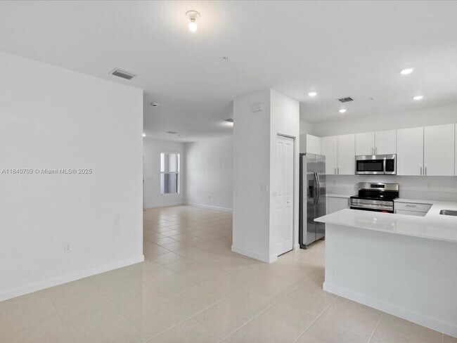 Photo - 106 SW 184th Pl