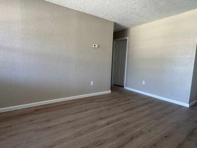 Photo - 2420 NW 41st St