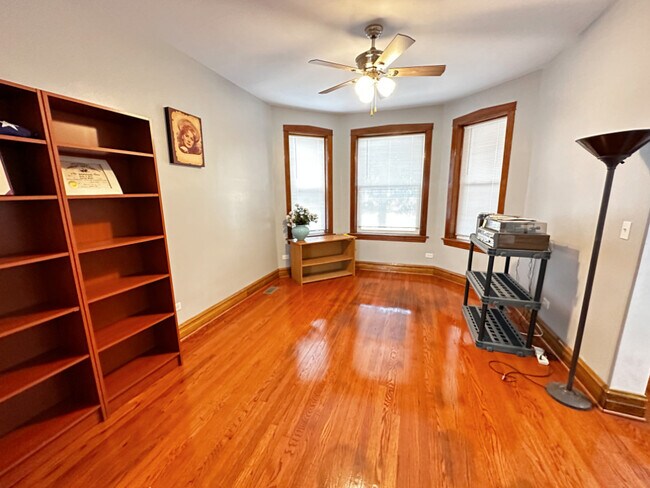 Photo - 2431 N Kostner Ave Unit 1