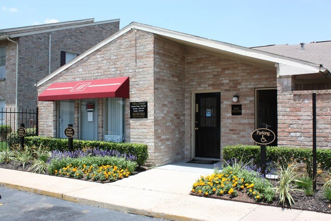 Meridian Apartments - Meridian Apartments