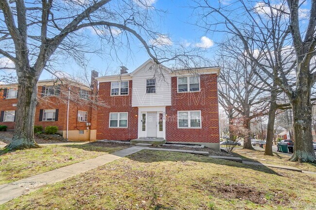 Photo - 2769 Losantiville Ave