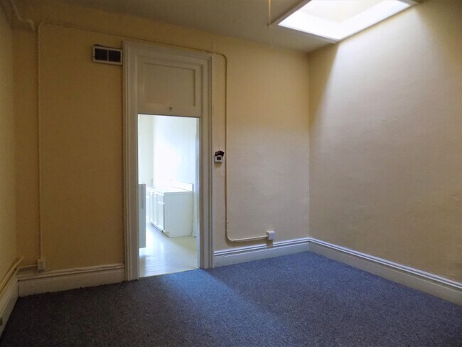 56 E Burlington Ave Unit 02