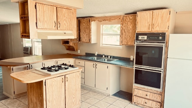 Building Photo - 6345 N Dona Ana Rd Rental
