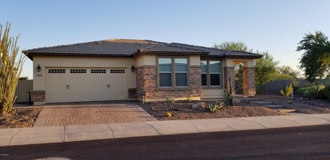 Building Photo - 17531 W Cedarwood Ln Rental