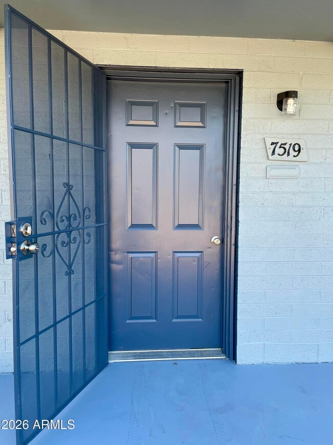 Photo - 7519 N 59th Ln