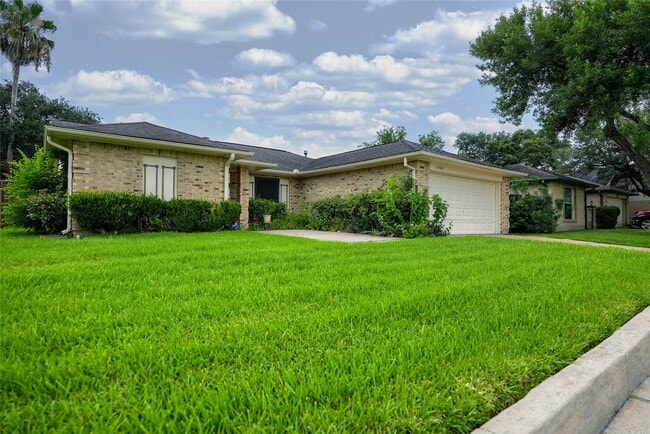 Photo - 1103 W Brompton Dr