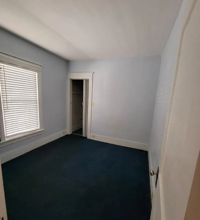 Photo - 1608 Kent St