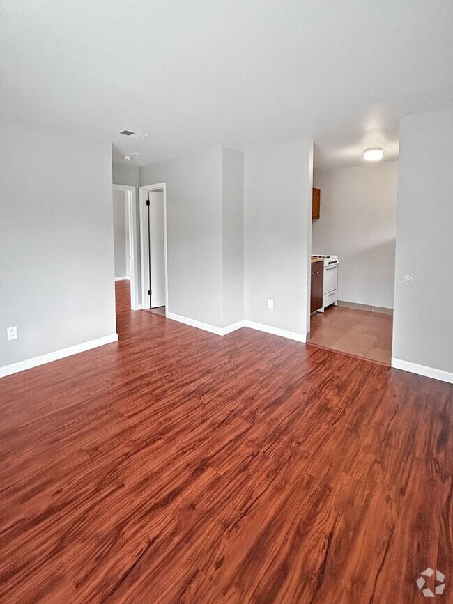 Building Photo - 114 McLaughlin Rd Unit G Rental