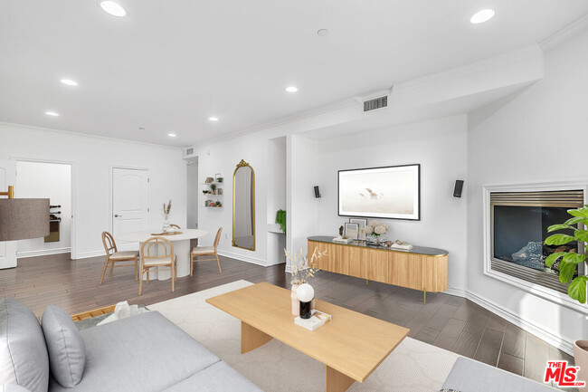 Photo - 11504 Moorpark St Unidad 103