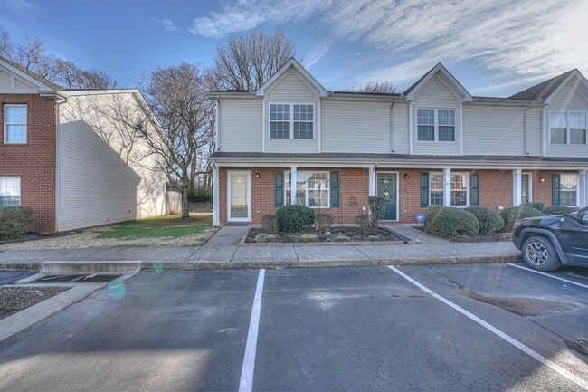Building Photo - 341 Shoshone Pl