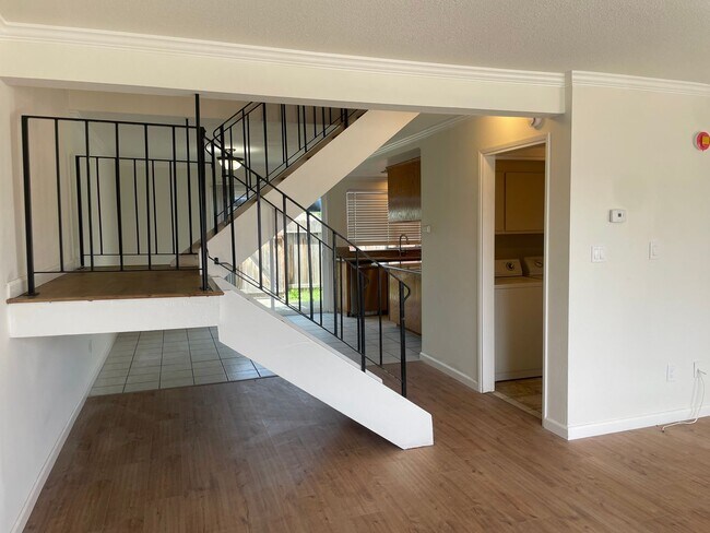 Photo - 3 Bedroom, 1.5 Bath Home in Parkway Neighborhood