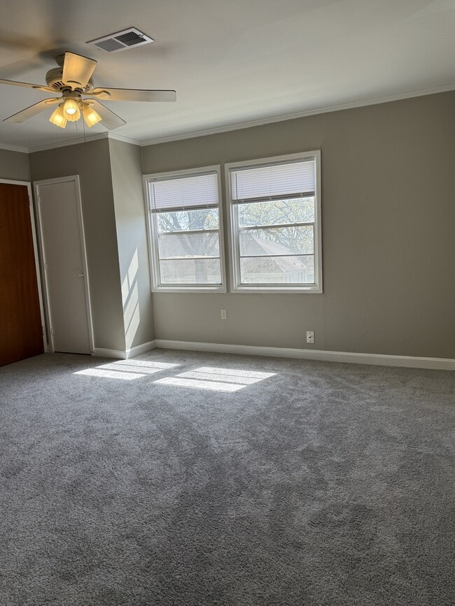 Photo - 127 Crestview Dr Unit Apt 3