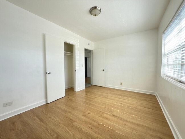 Photo - 1172 W 34th St Unit 1