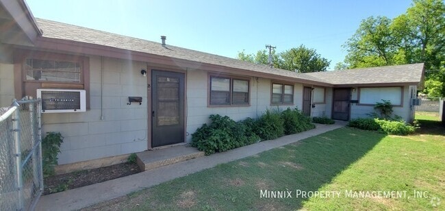 Building Photo - 3217 35th St Rental