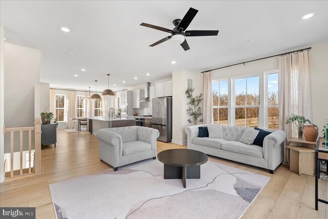 Photo - 42203 Jousting Ter