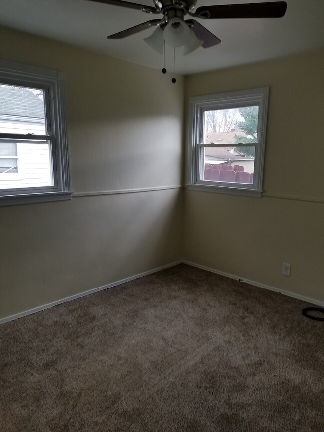 Photo - 131 N Edgehill Ave
