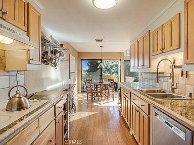 Photo - 2015 E Broadway