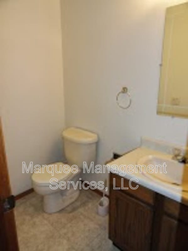 Photo - 140A Woodview Dr